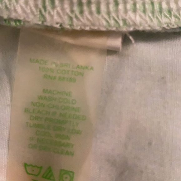 Lilly Pulitzer “It’s a Zoo” Callahan Limeade Shorts - 4 - Picture 12 of 14